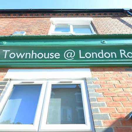 Townhouse Plus @ London Road Stoke 外观 照片
